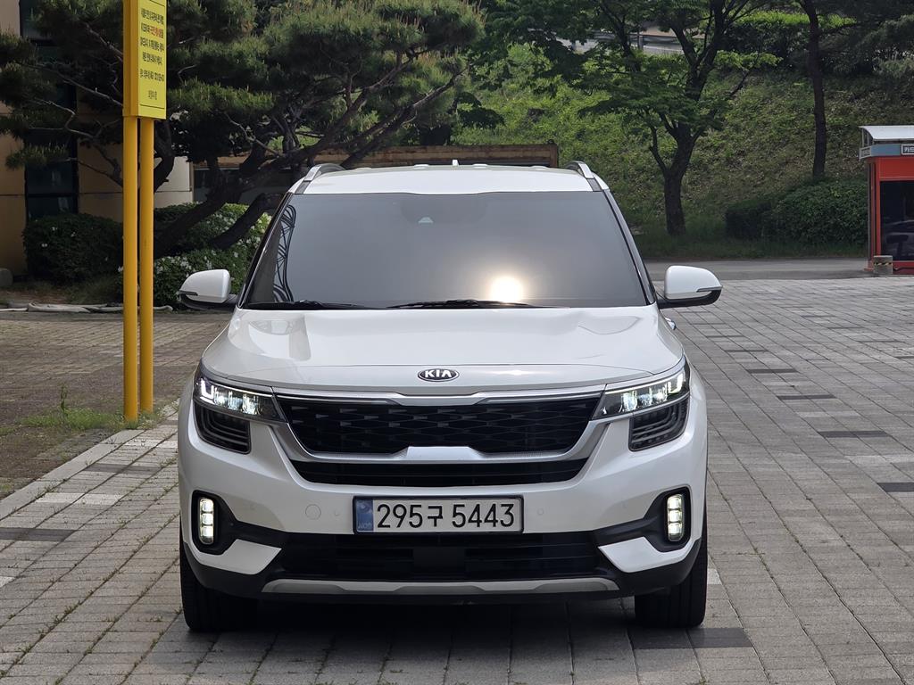 KIA Seltos 2021 Blanco - Importación desde Corea - HF Imports Iquique - Foto 1