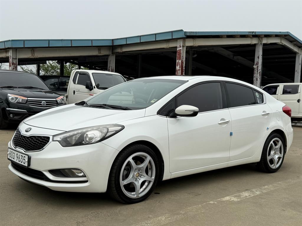 KIA K3 - Vista 2