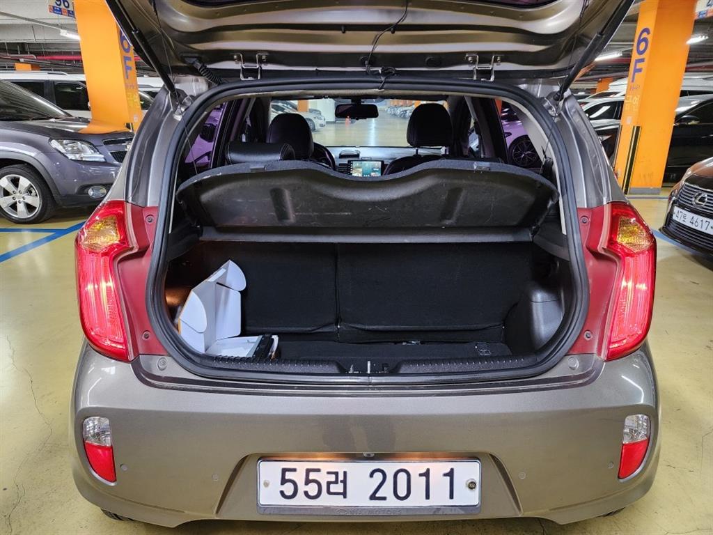 KIA Morning - Vista 5