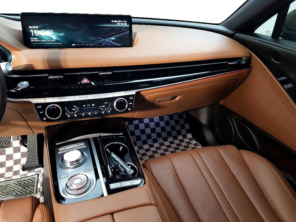 Genesis G80 - Vista 10