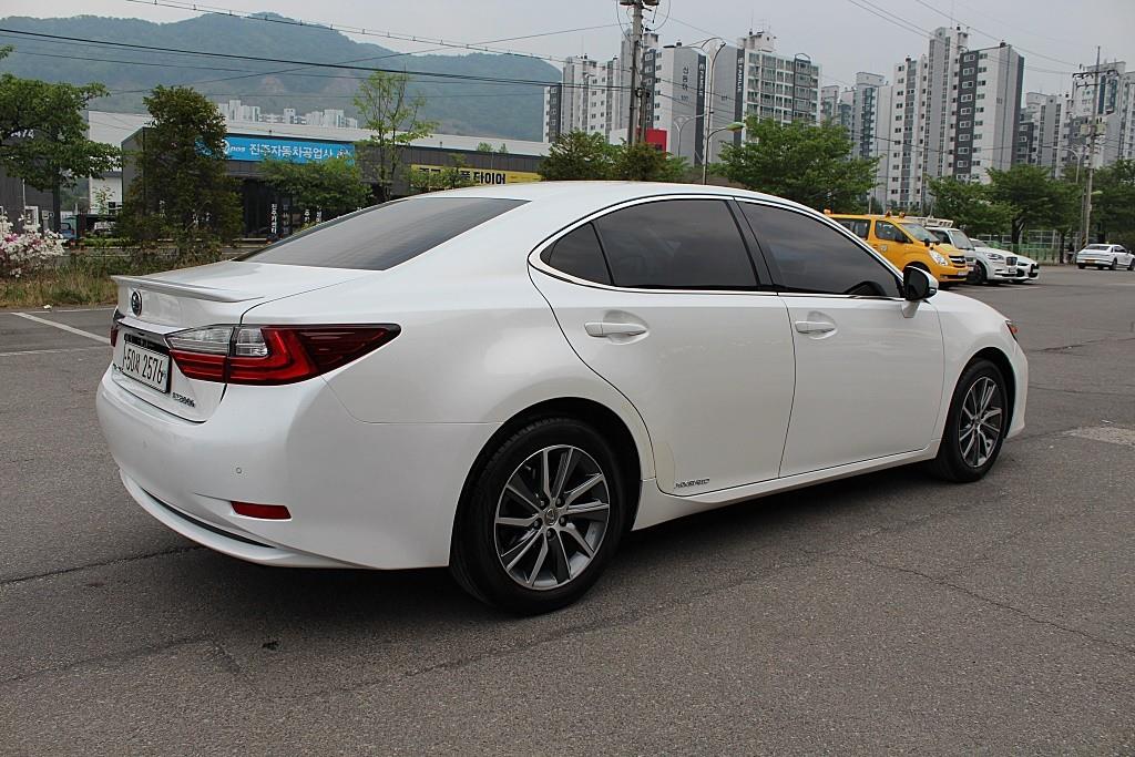 Lexus ES - Vista 7