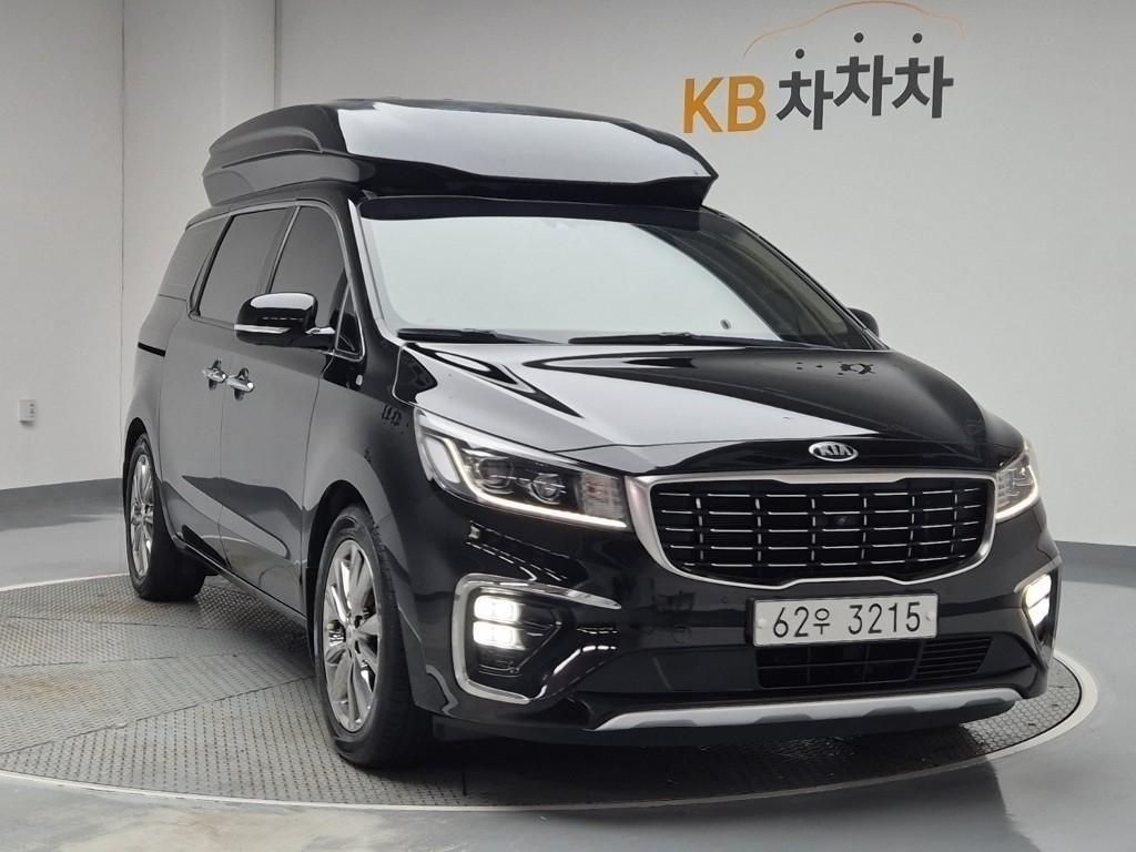 KIA Carnival - Vista 4