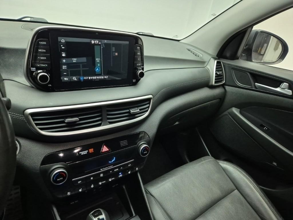 HYUNDAI Tucson - Vista 10