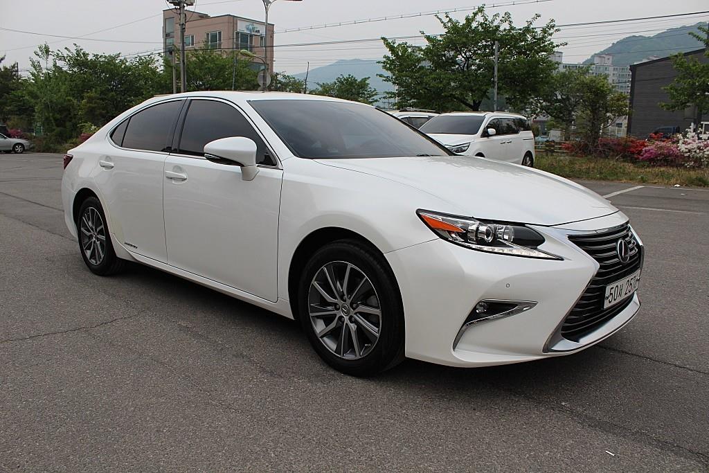 Lexus ES - Vista 5