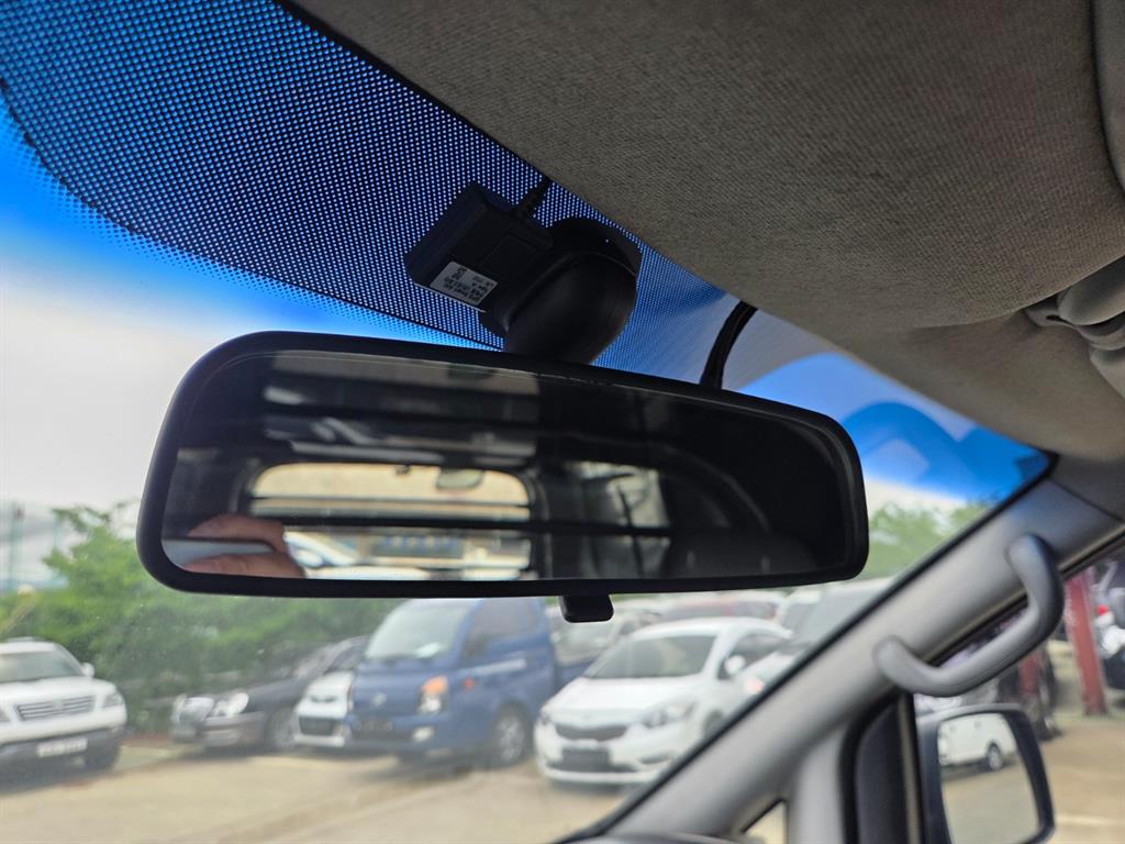 HYUNDAI Starex - Vista 12