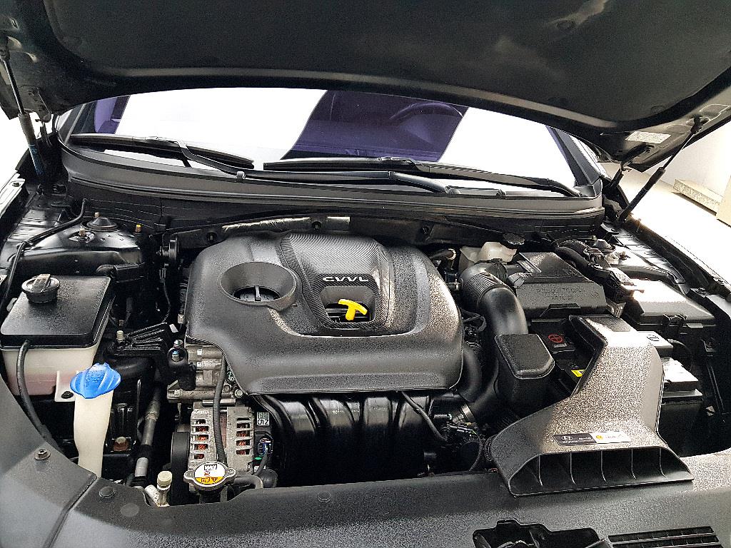 HYUNDAI Sonata - Vista 6