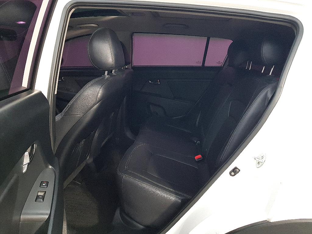 KIA Sportage - Vista 8