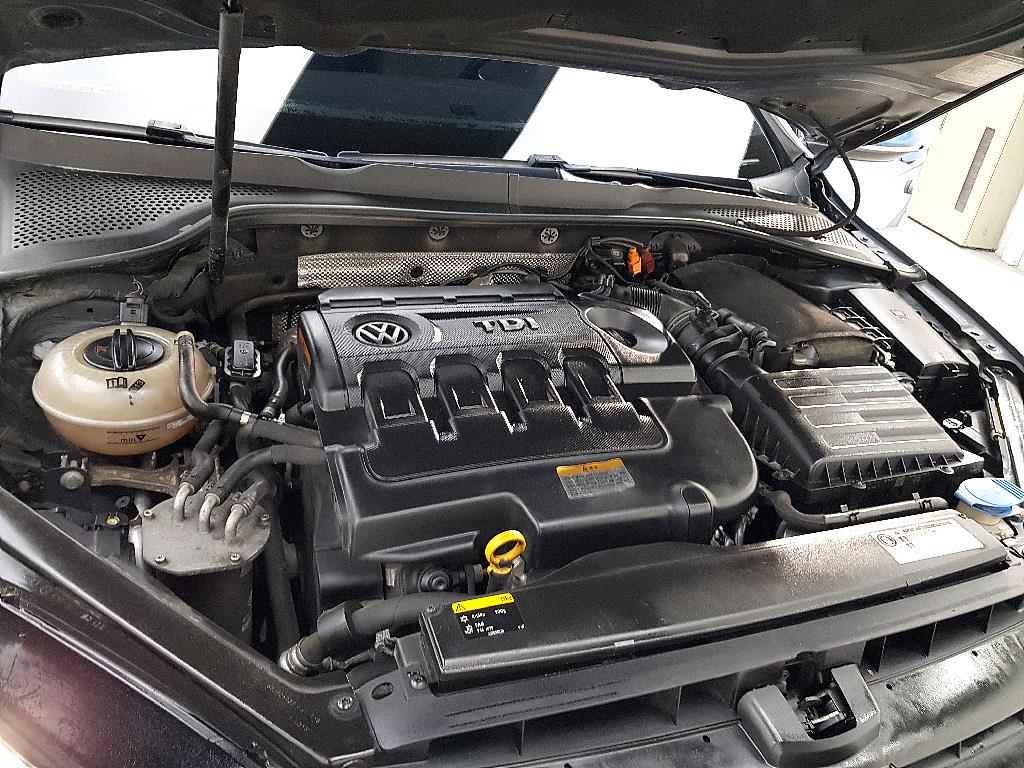 Volkswagen Golf - Vista 6