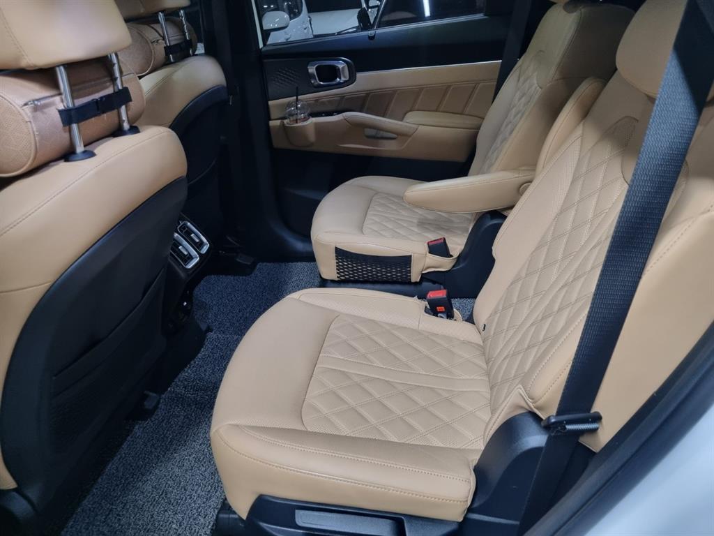 KIA Sorento - Vista 8