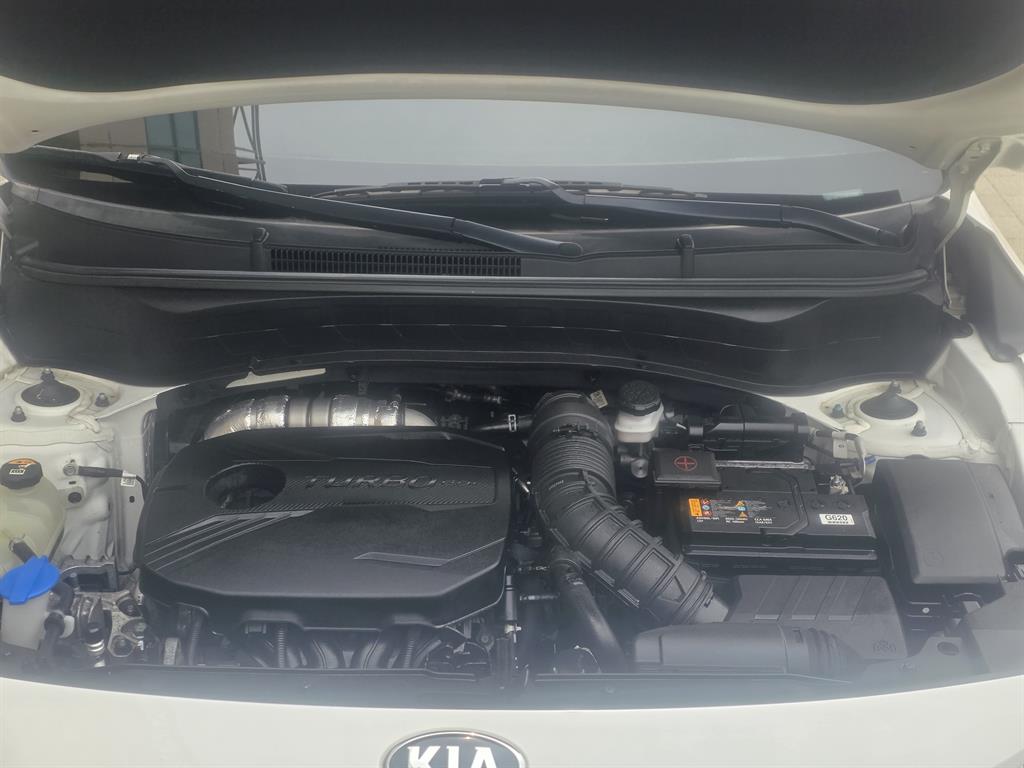 KIA Seltos - Vista 9