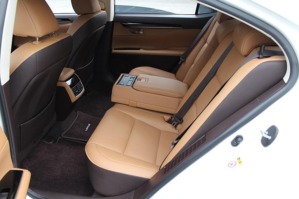 Lexus ES 2017 Blanco - Importación desde Corea - HF Imports Iquique - Foto 9