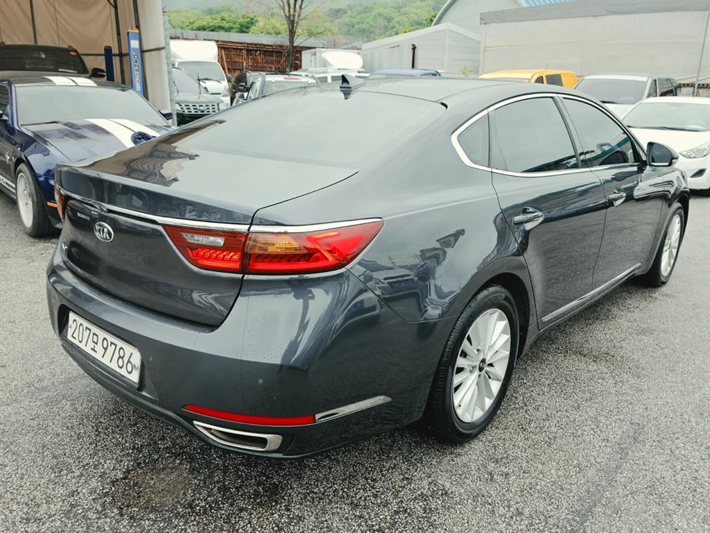 KIA K7 - Vista 3