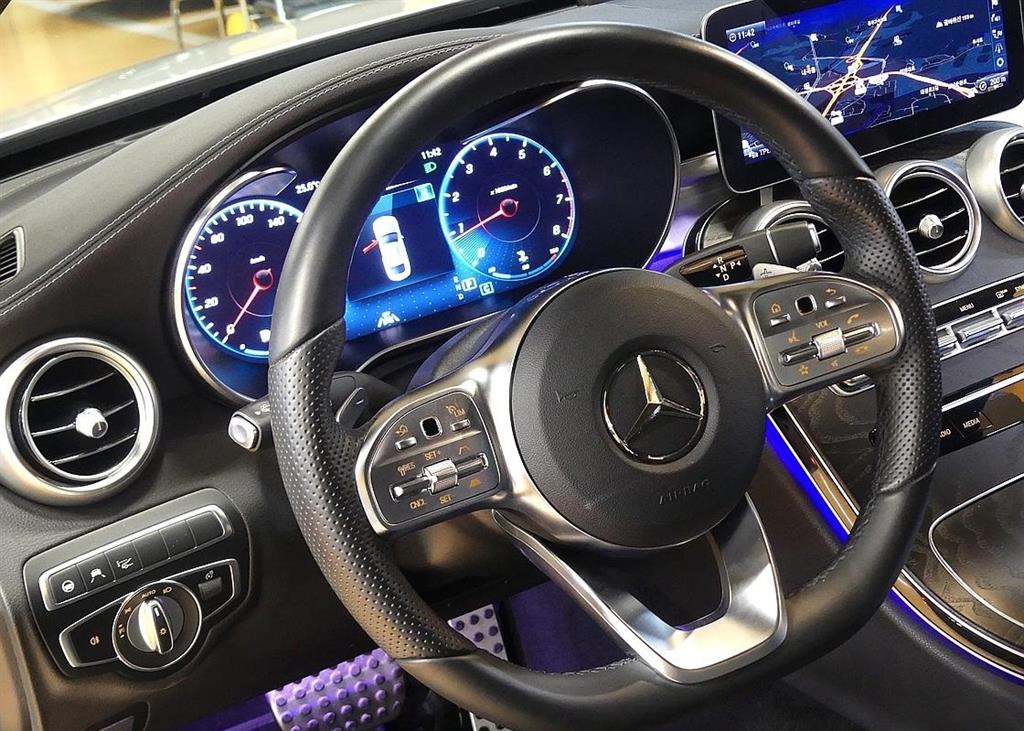 Mercedes Benz C Class - Vista 12