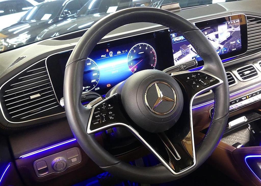 Mercedes Benz GLE Class - Vista 12