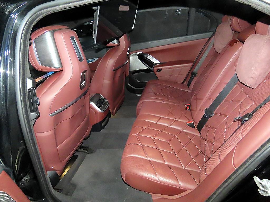 BMW 7 Series - Vista 7