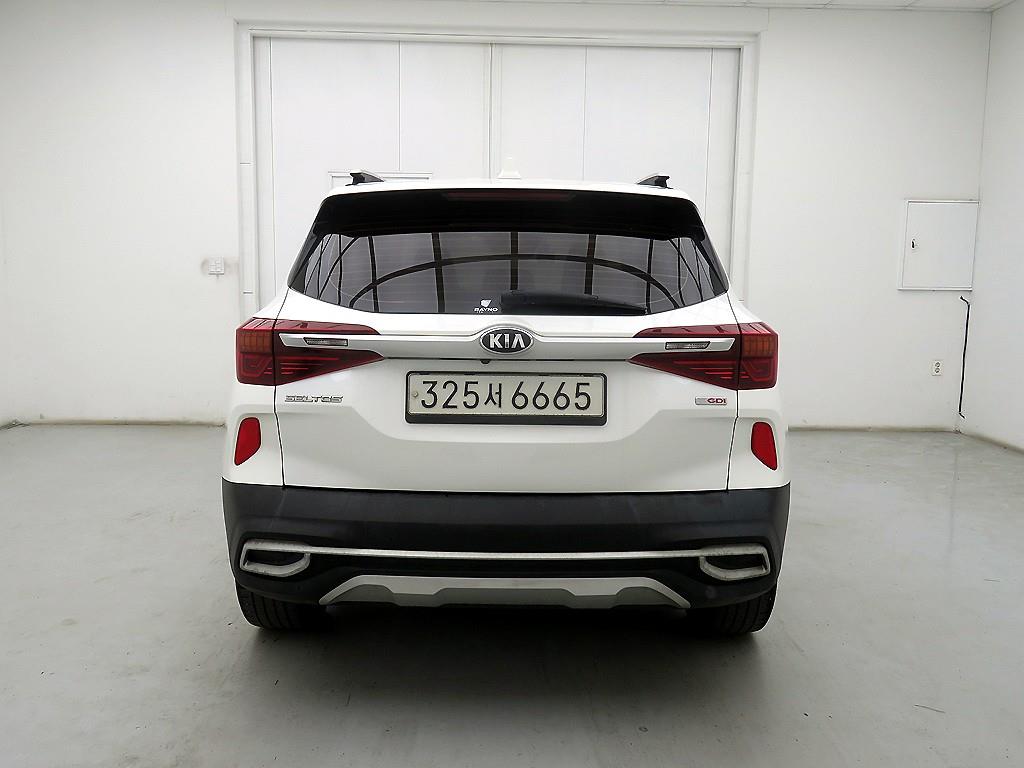 KIA Seltos - Vista 3
