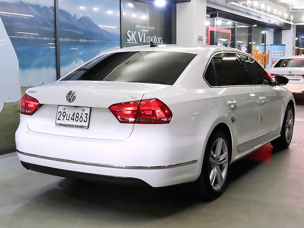 Volkswagen Passat - Vista 4