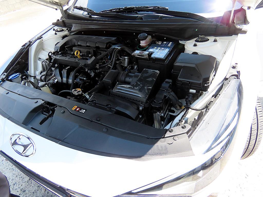 HYUNDAI Avante 2021 Blanco - Importación desde Corea - HF Imports Iquique - Foto 17