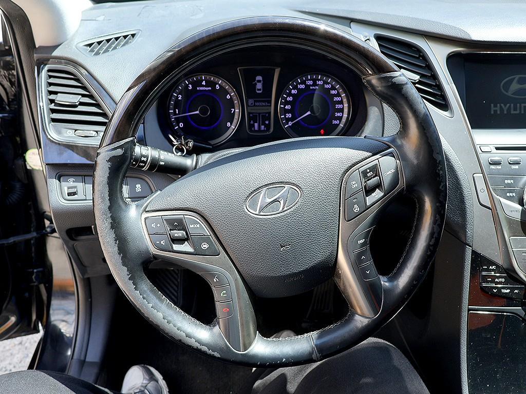 HYUNDAI Grandeur 2012 Negro - Importación desde Corea - HF Imports Iquique - Foto 8