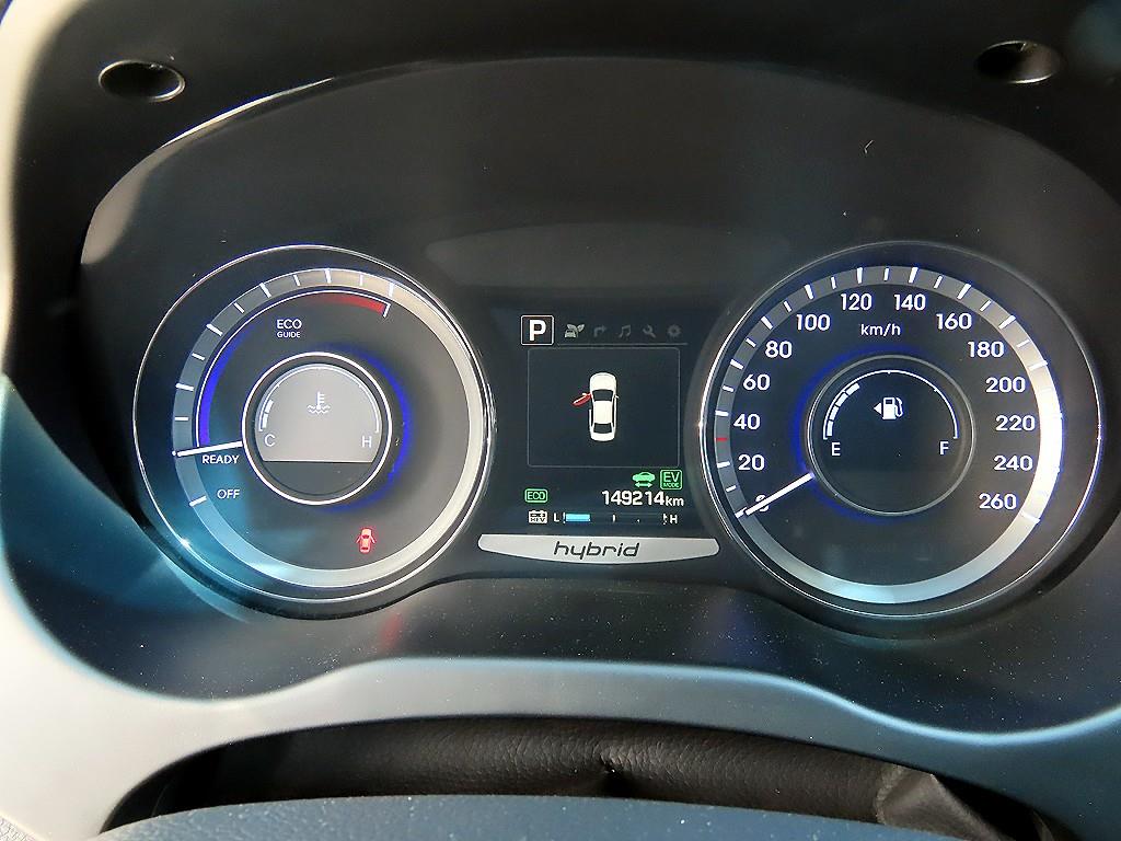 HYUNDAI Grandeur - Vista 9