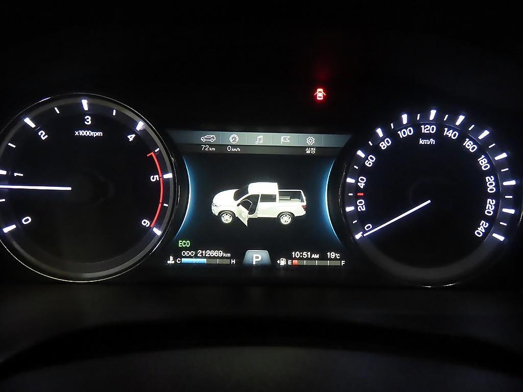 Ssangyong Rexton - Vista 9