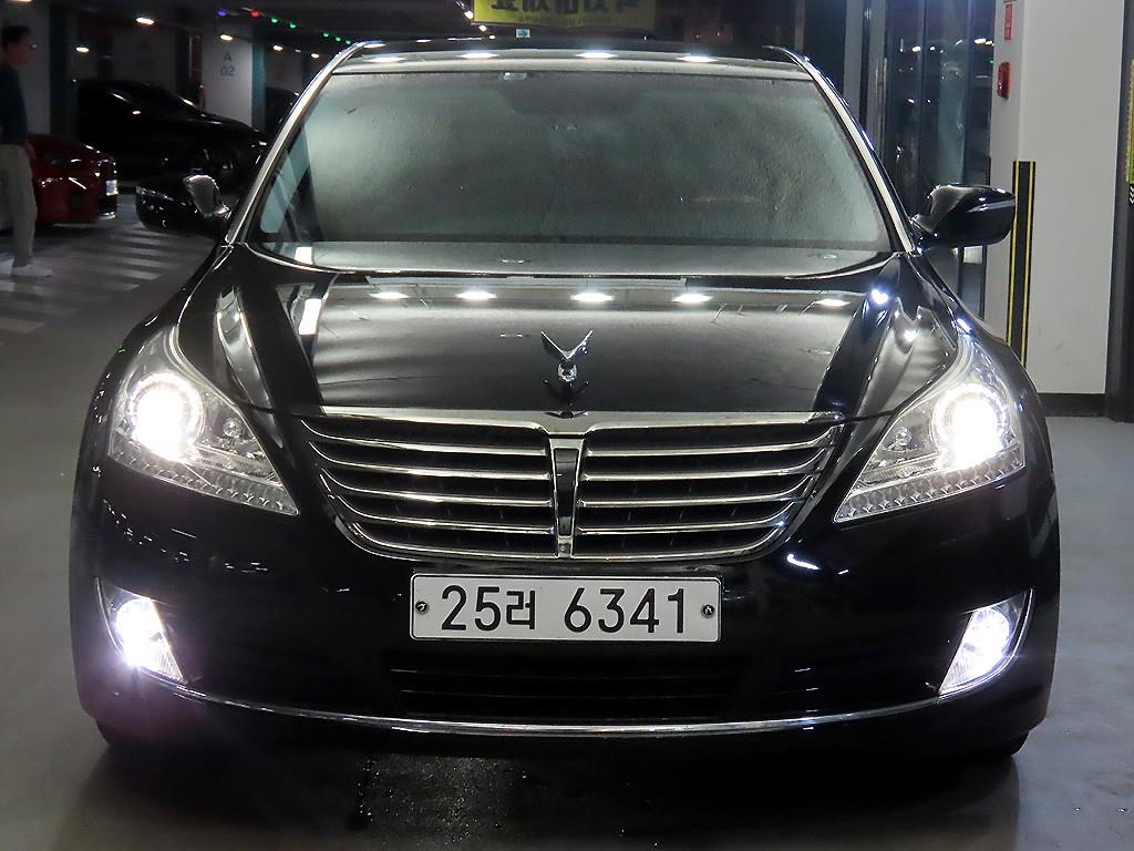 HYUNDAI Equus - Vista 2