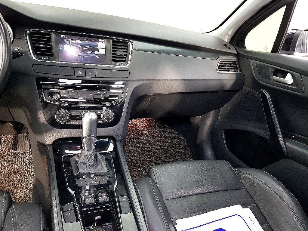 Peugeot 508 - Vista 10