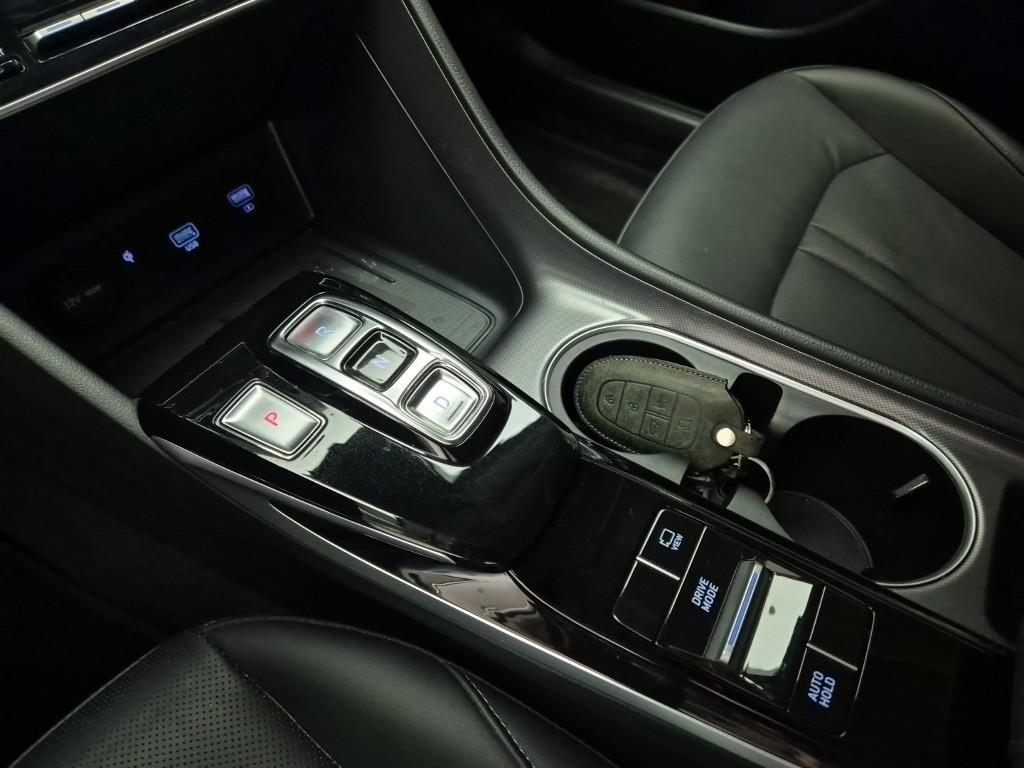 HYUNDAI Sonata - Vista 7