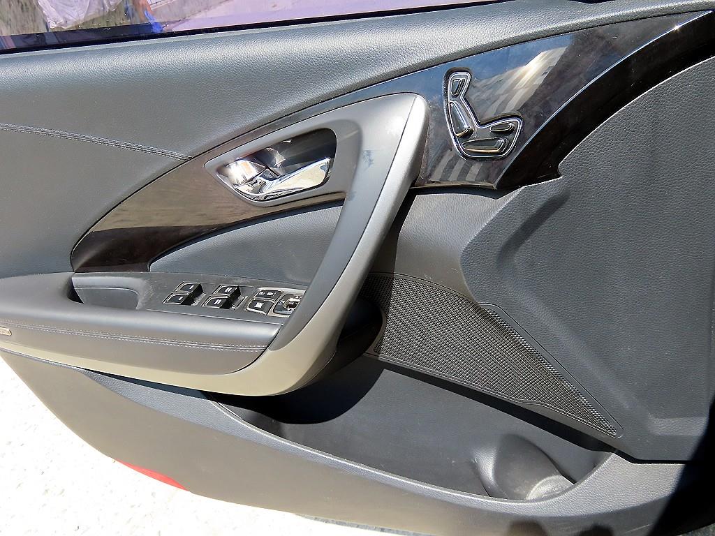 HYUNDAI Grandeur - Vista 11