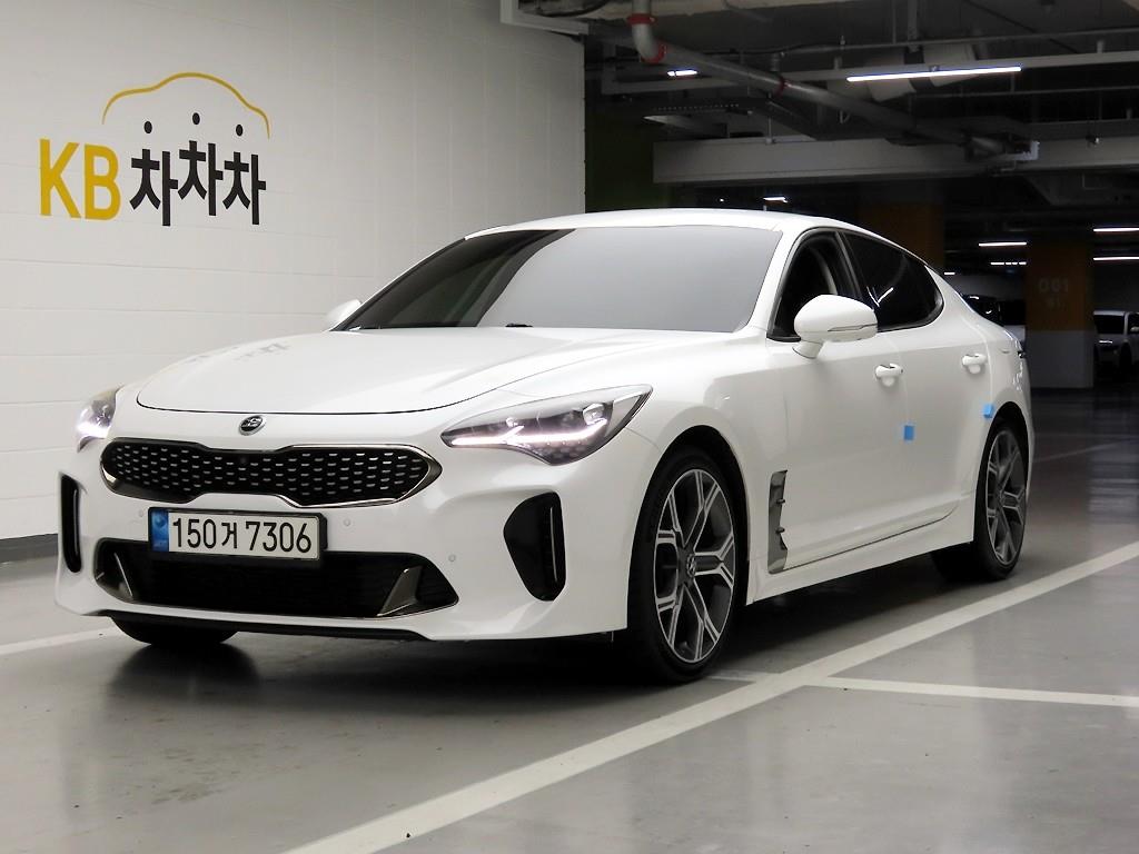 KIA Stinger - Vista 2