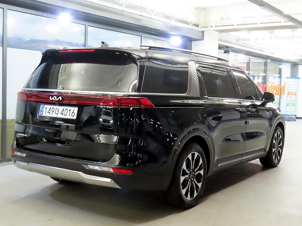 KIA Carnival - Vista 4