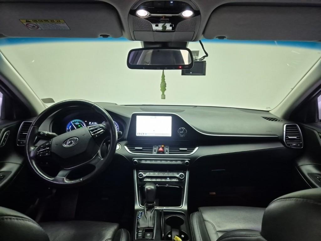 HYUNDAI Grandeur - Vista 7