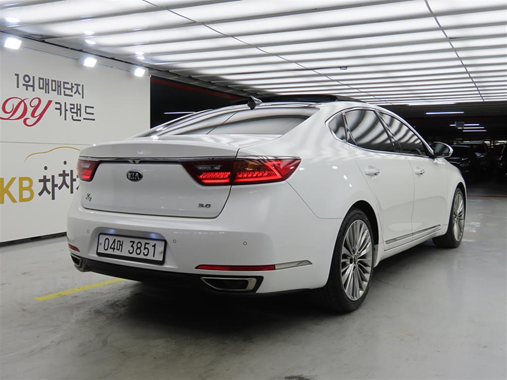 KIA K7 - Vista 4