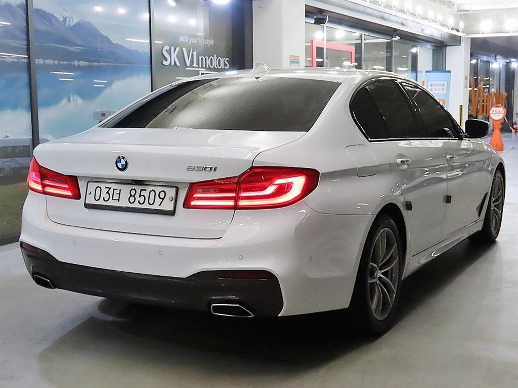 BMW 5 Series - Vista 4