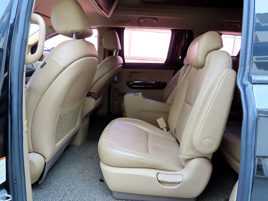 KIA Carnival - Vista 6