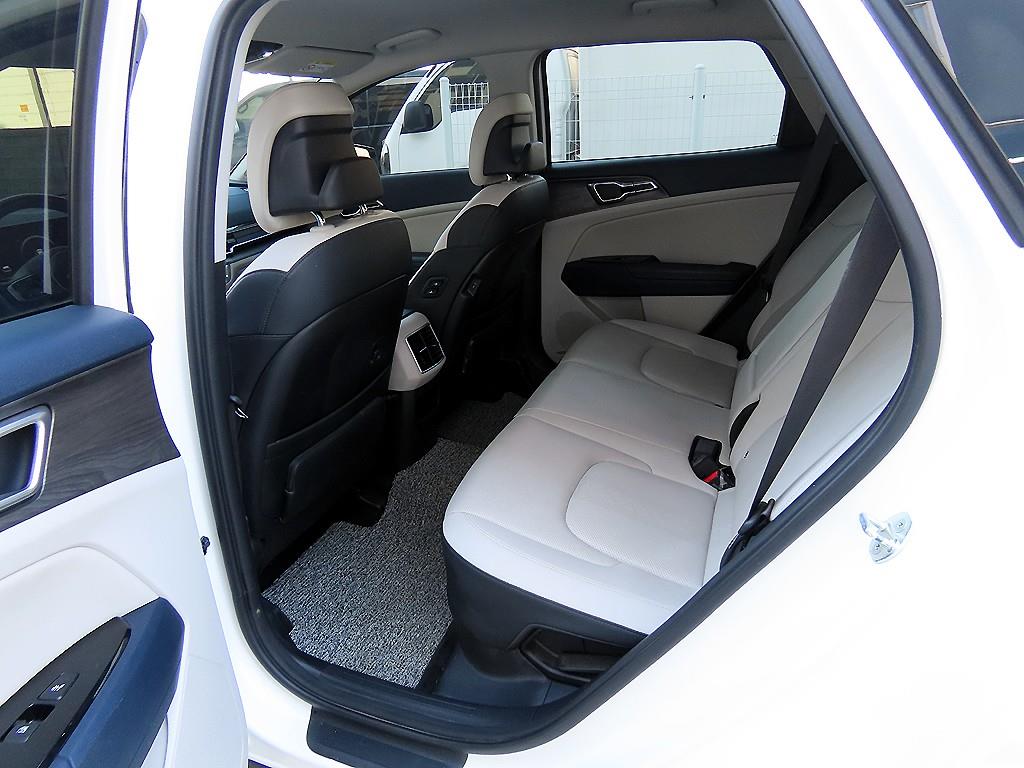 KIA Sportage - Vista 6