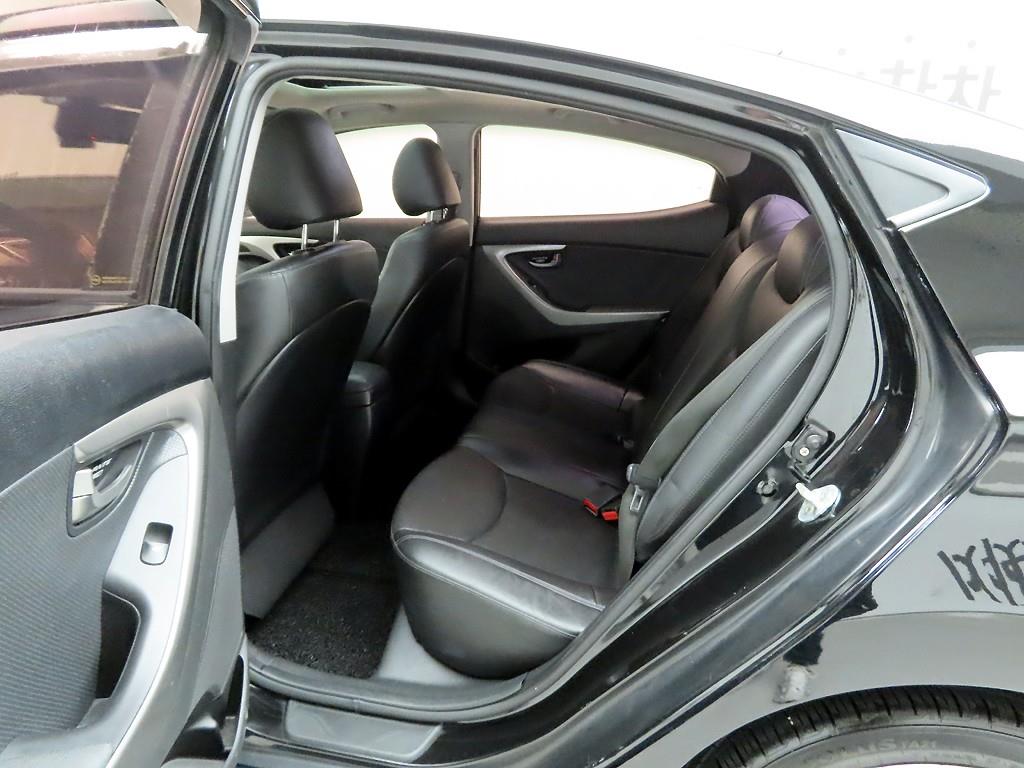HYUNDAI Avante 2014 Negro - Importación desde Corea - HF Imports Iquique - Foto 14