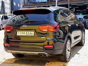 KIA Sorento - Vista 8