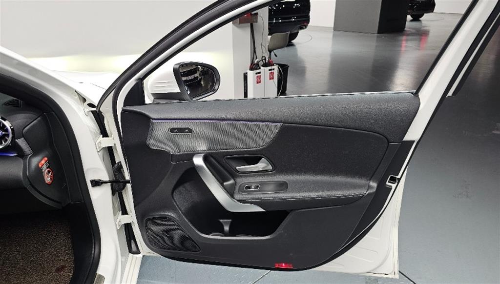 Mercedes Benz A Class 2021 Blanco - Importación desde Corea - HF Imports Iquique - Foto 13