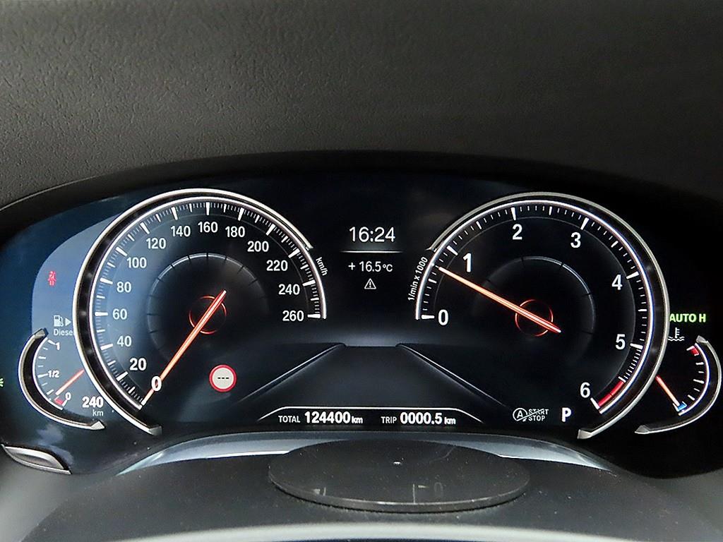 BMW 7 Series - Vista 8