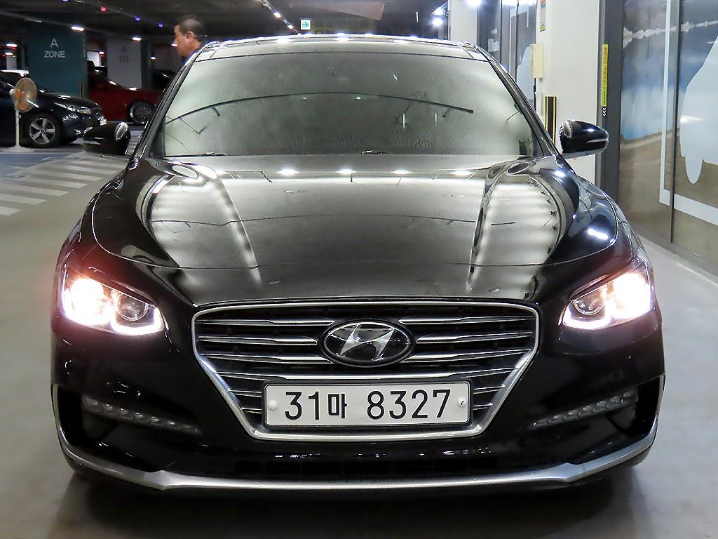 HYUNDAI Grandeur - Vista 2