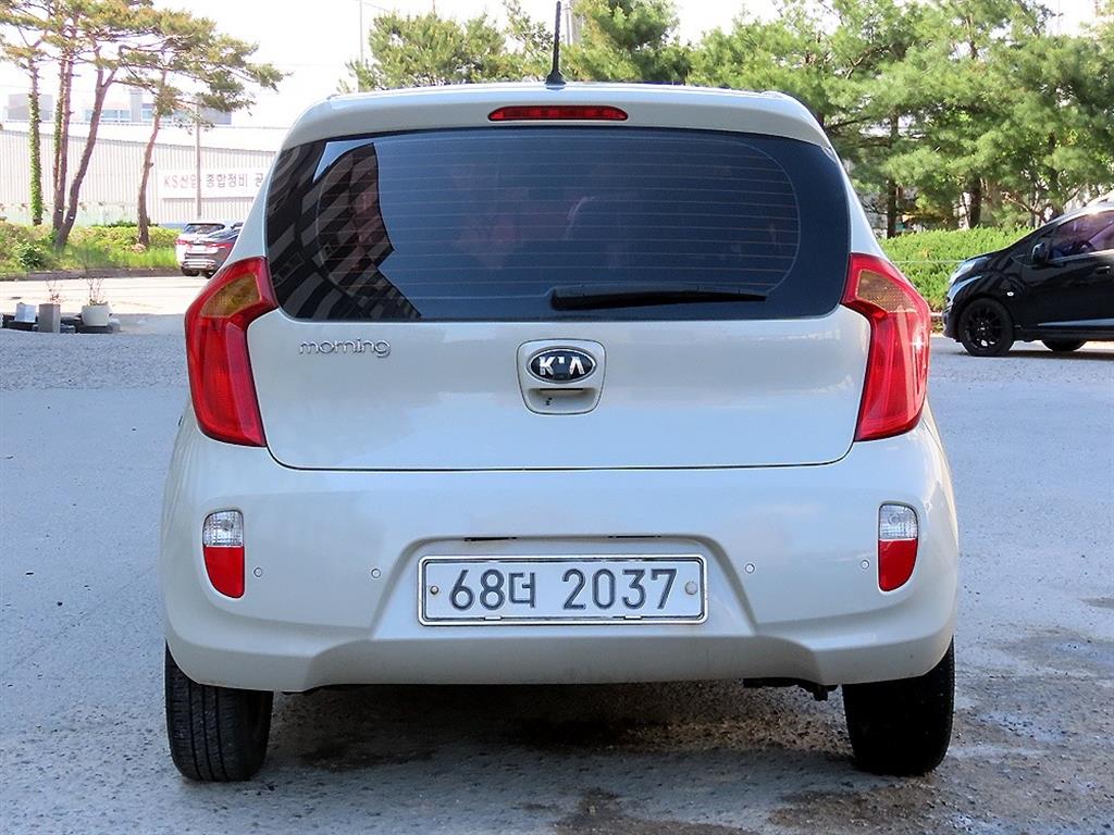 KIA Morning - Vista 4