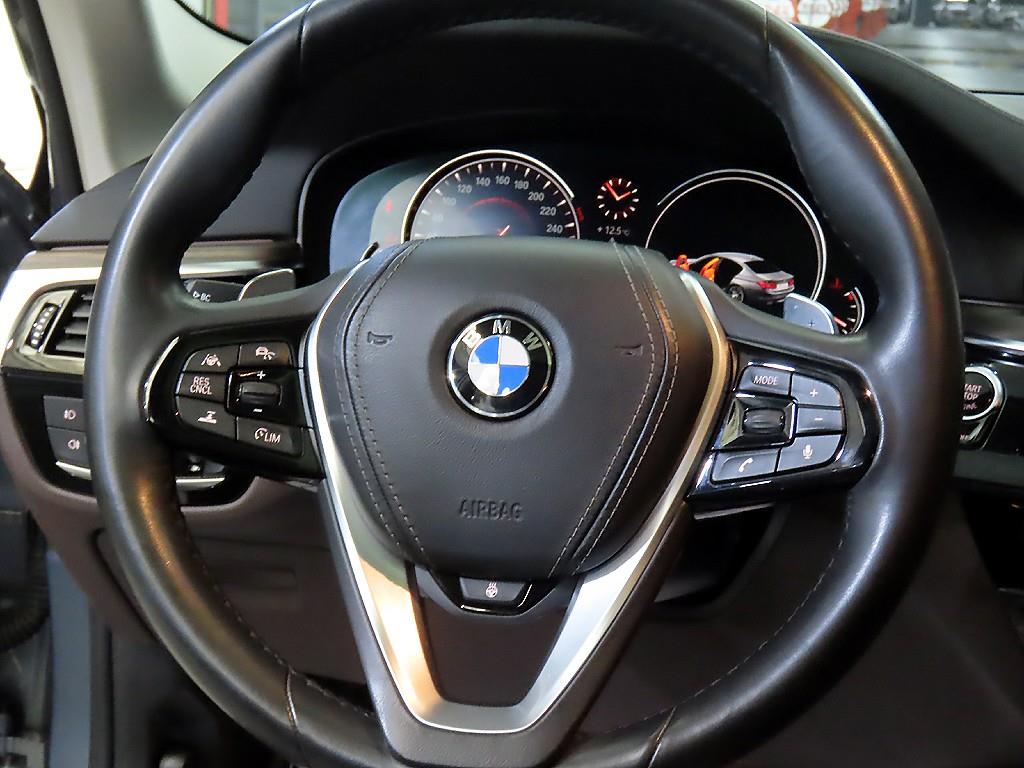 BMW 5 Series - Vista 8