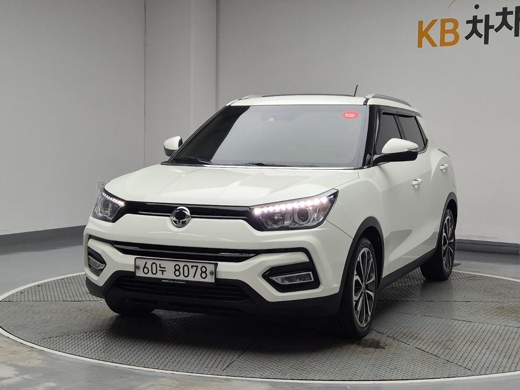 Ssangyong Tivoli 2018 Blanco - Importación desde Corea - HF Imports Iquique - Foto 1