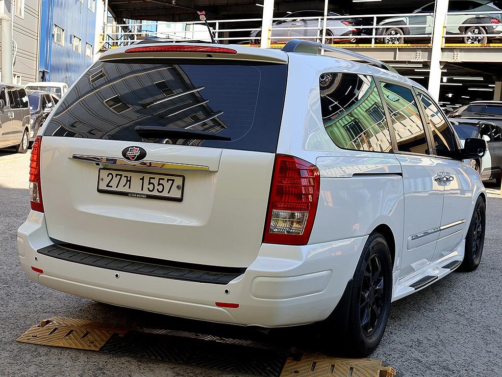 KIA Carnival - Vista 7
