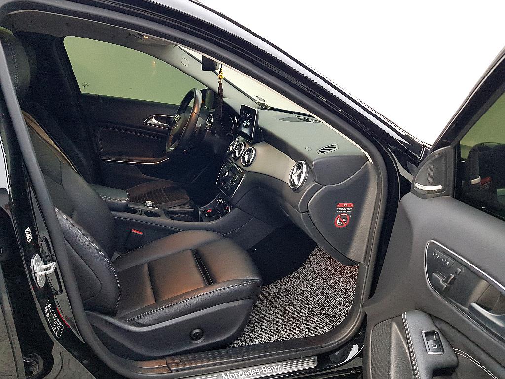 Mercedes Benz GLA Class 2017 Negro - Importación desde Corea - HF Imports Iquique - Foto 13
