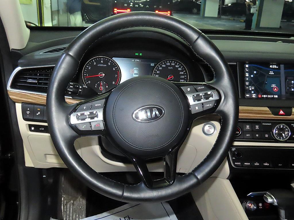 KIA K7 - Vista 8
