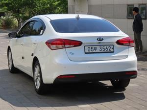 KIA K3 - Vista 8