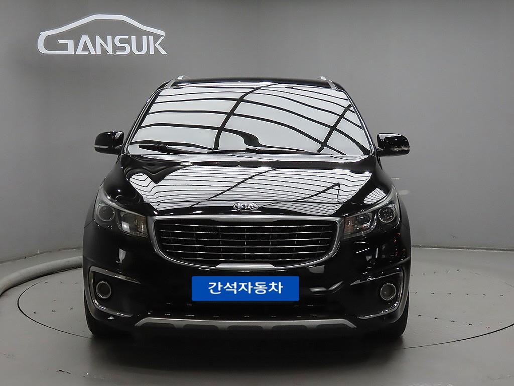KIA Carnival 2016 Negro - Importación desde Corea - HF Imports Iquique - Foto 1