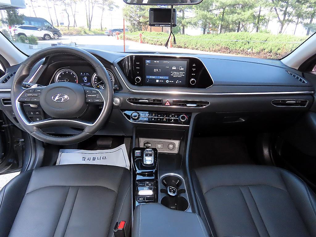 HYUNDAI Sonata - Vista 7